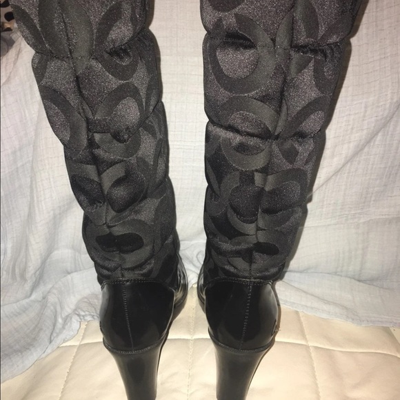 *Authentic coach boots - Picture 4 of 5